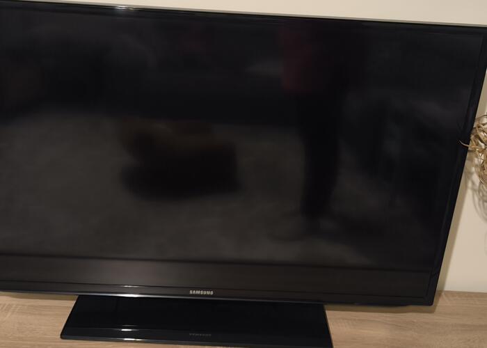 Grajewo ogłoszenia: Sprzedam telewizor Samsung z dekoderem, pilotami. Sprawny. Okolice...