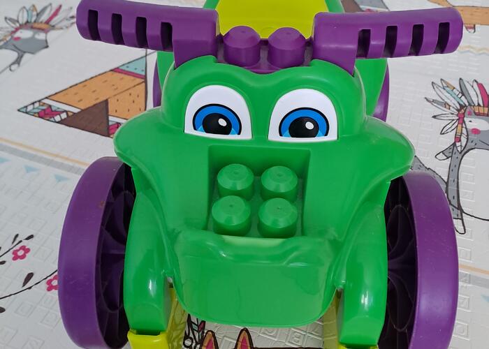 Grajewo ogłoszenia: Sprzedam jezdzik - zbiera klocki